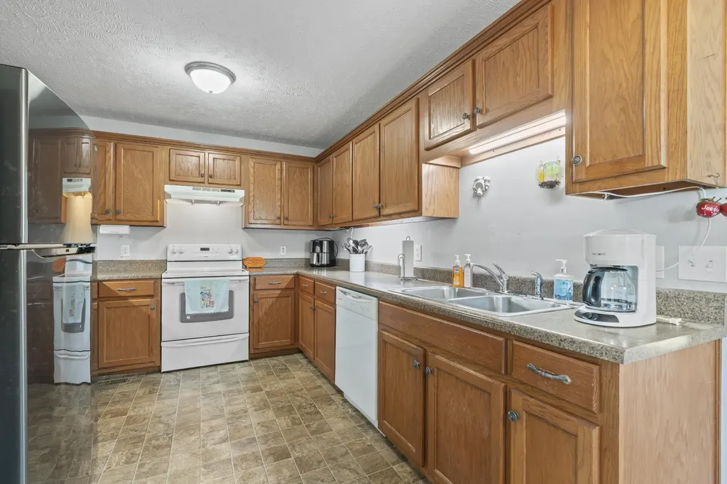 105 Bonnie Oak Drive Lebanon TN 37087