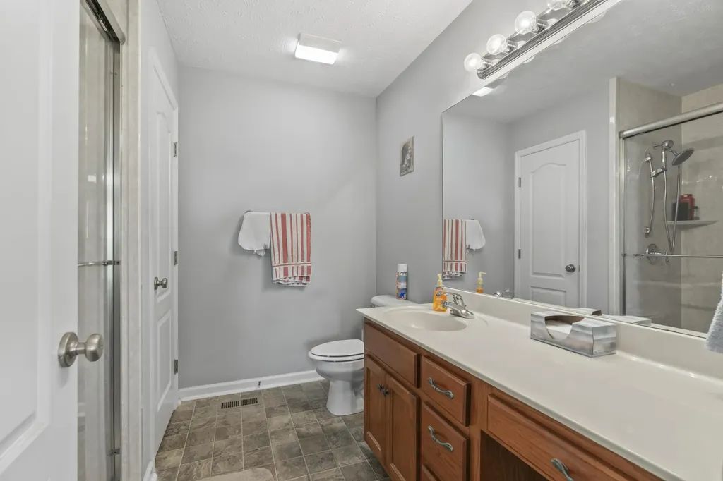 105 Bonnie Oak Drive Lebanon TN 37087