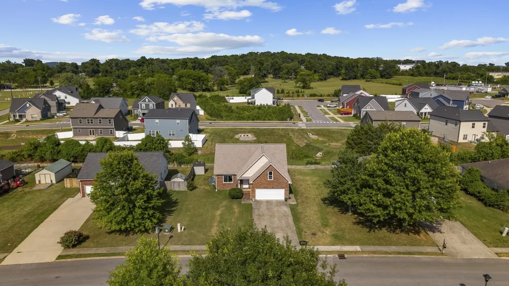 105 Bonnie Oak Drive Lebanon TN 37087