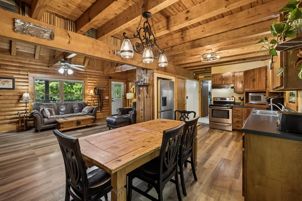 532 Cummings Lane Cottontown TN 37048