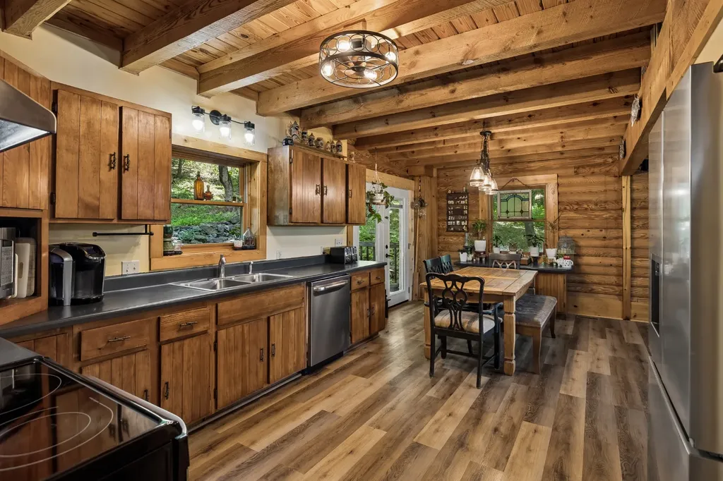 532 Cummings Lane Cottontown TN 37048