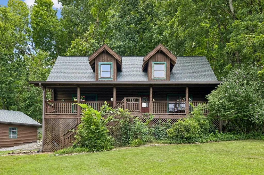 532 Cummings Lane Cottontown TN 37048