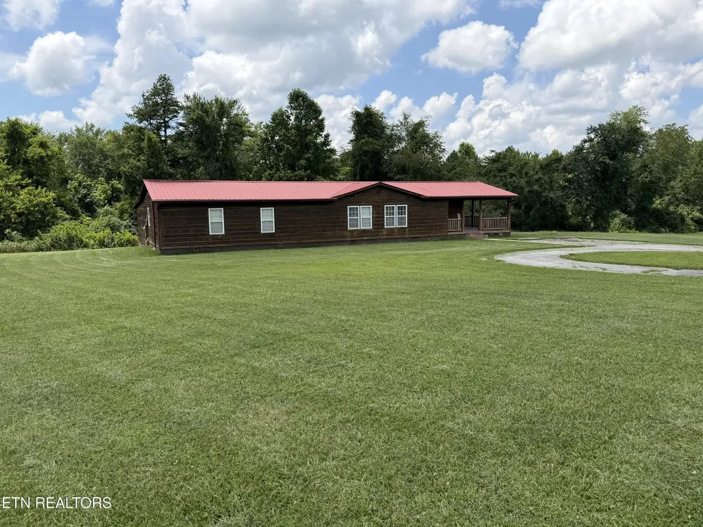 868 Fritzsche Loop Jamestown TN 38556