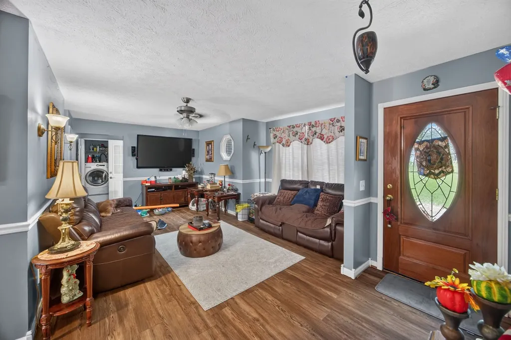 3669 N Riveroaks Drive Cookeville TN 38506