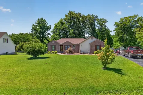 3669 N Riveroaks Drive Cookeville TN 38506