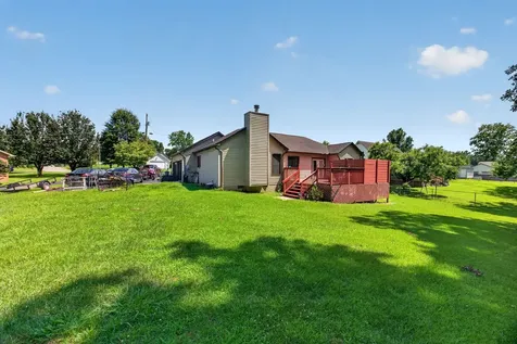 3669 N Riveroaks Drive Cookeville TN 38506
