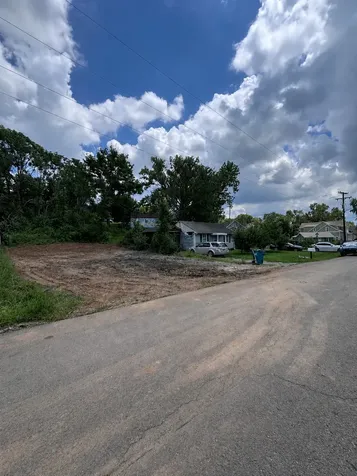 513 Village Court Nashville TN 37206