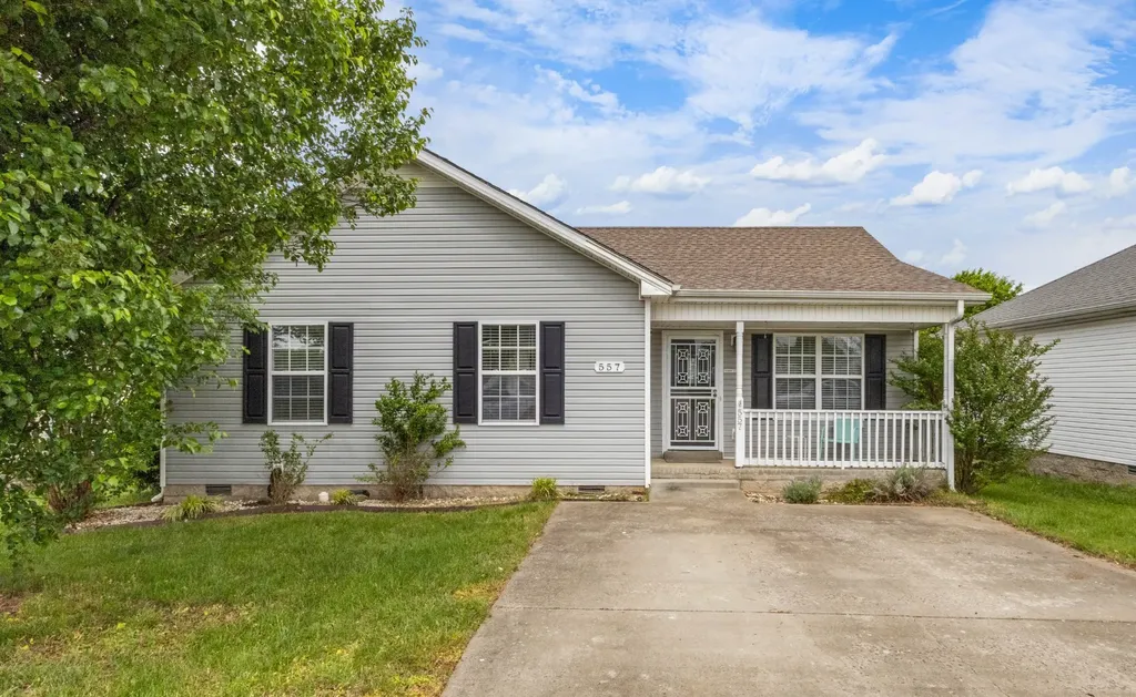 557 Oakmont Drive Clarksville TN 37042