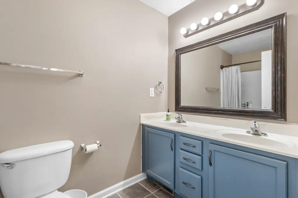 557 Oakmont Drive Clarksville TN 37042