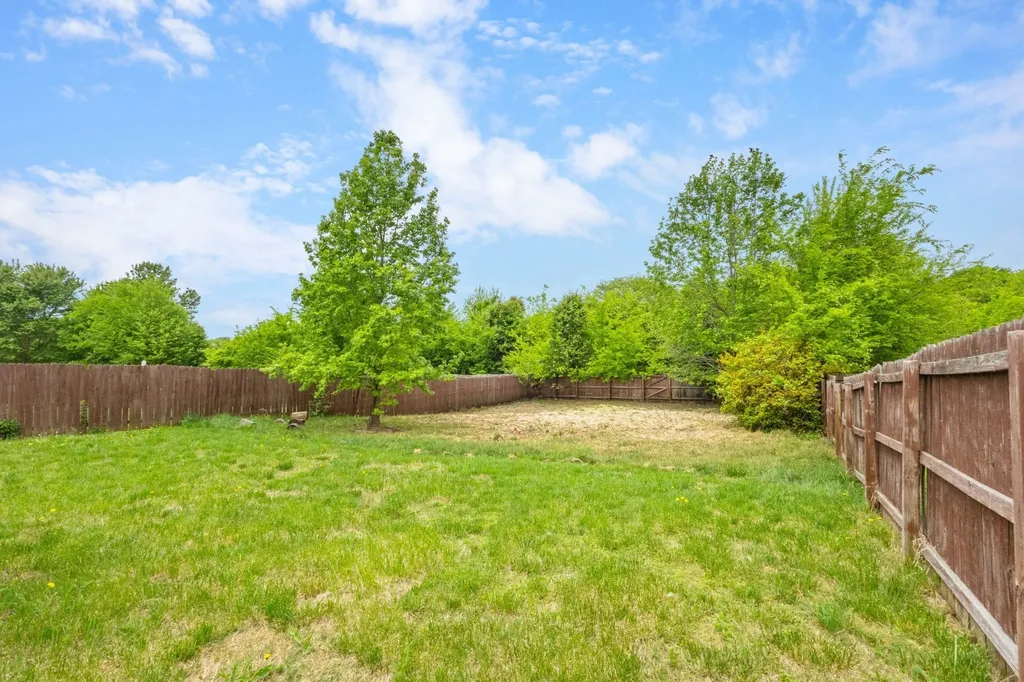 557 Oakmont Drive Clarksville TN 37042