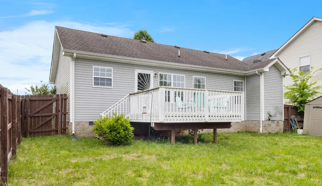 557 Oakmont Drive Clarksville TN 37042