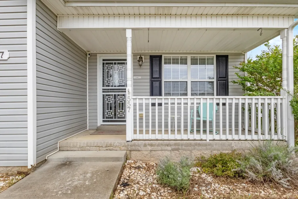 557 Oakmont Drive Clarksville TN 37042