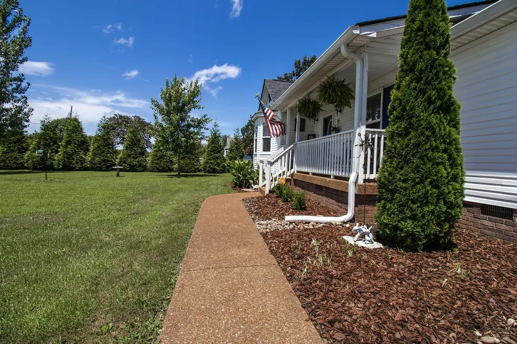 3928 Hearthstone Drive Chapel Hill TN 37034