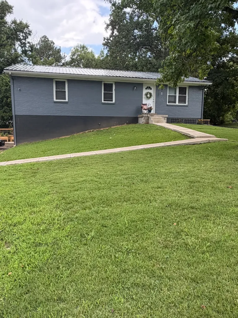 726 Lafayette Road Clarksville TN 37042