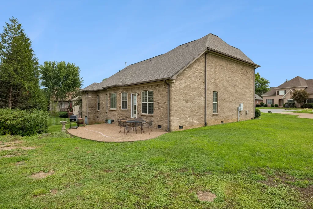 208 Chapel Ct, S Hendersonville TN 37075