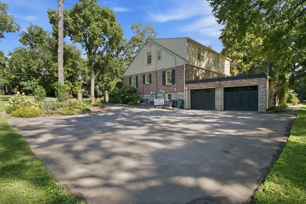 419 Lynnwood Boulevard Nashville TN 37205
