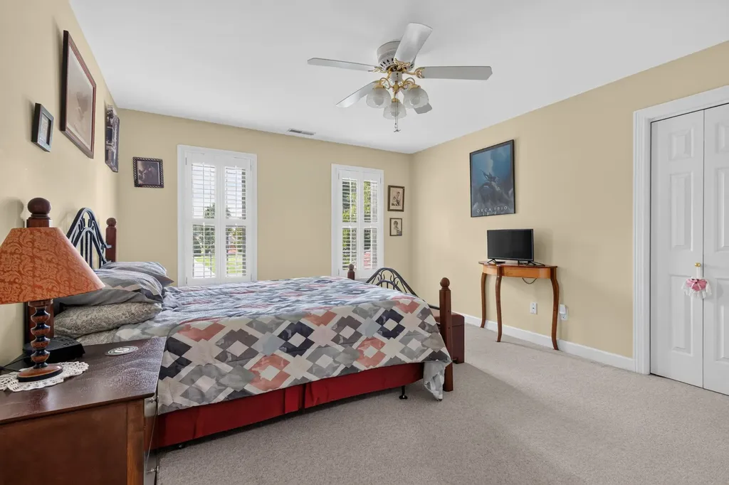 108 Fairways Blvd, N Tullahoma TN 37388
