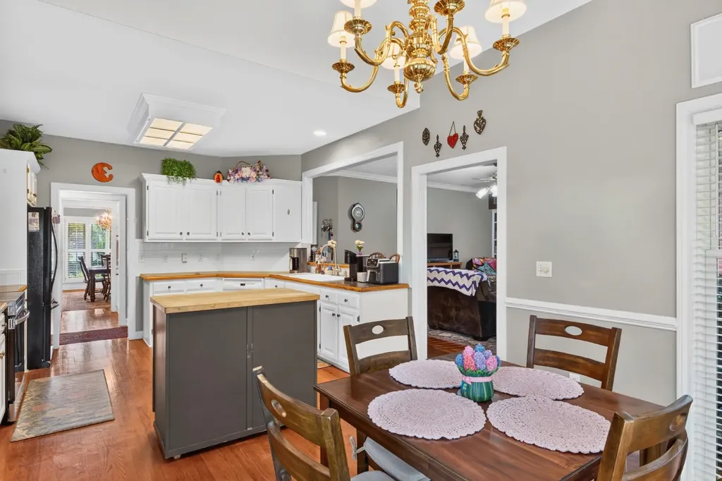 108 Fairways Blvd, N Tullahoma TN 37388