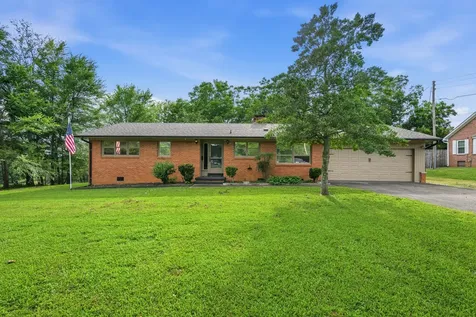 783 N Broad Street Lexington TN 38351