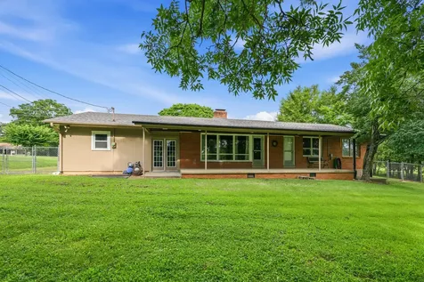 783 N Broad Street Lexington TN 38351