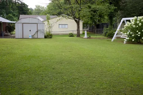 12 Knollwood Drive Jackson TN 38305