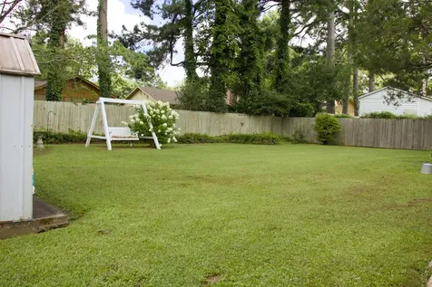 12 Knollwood Drive Jackson TN 38305