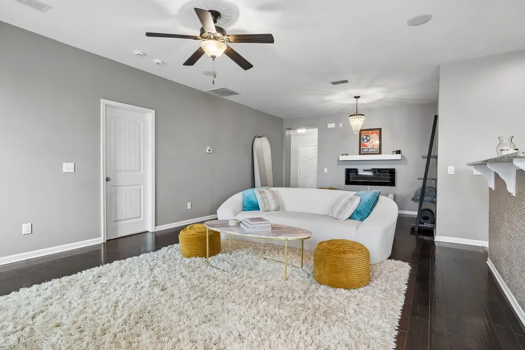 2161 River Overlook Drive Hermitage TN 37076