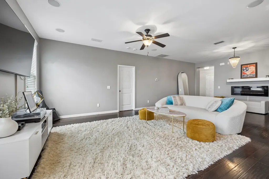 2161 River Overlook Drive Hermitage TN 37076