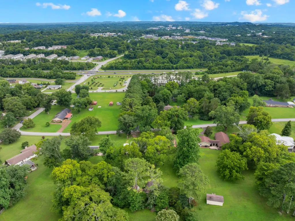 102 Jefferson Drive Columbia TN 38401