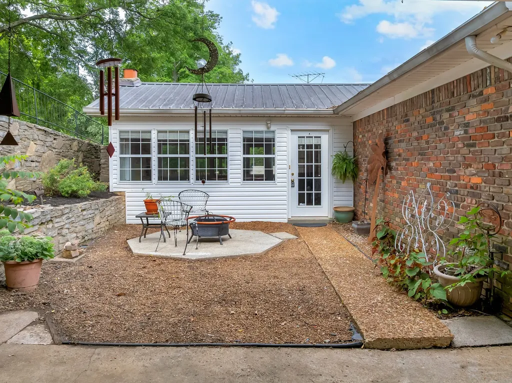 102 Jefferson Drive Columbia TN 38401