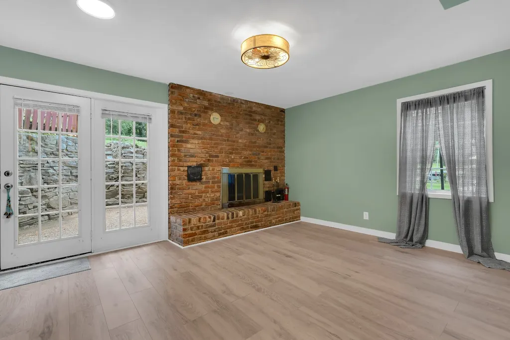 102 Jefferson Drive Columbia TN 38401