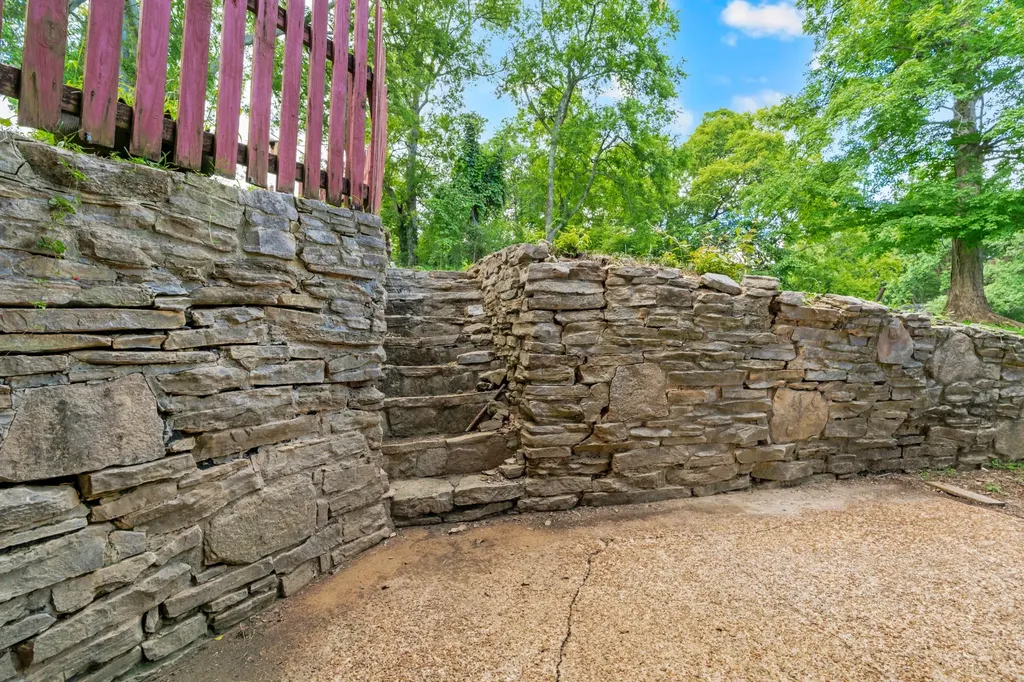 102 Jefferson Drive Columbia TN 38401