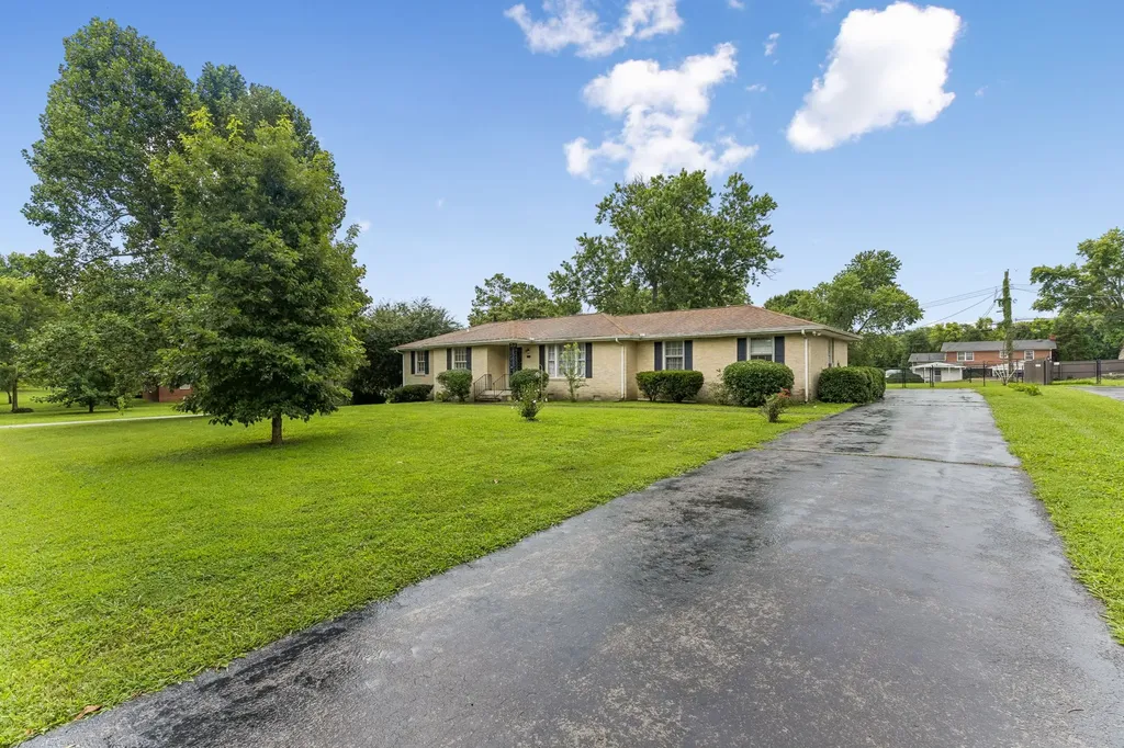 3005 Sheddan Drive Columbia TN 38401