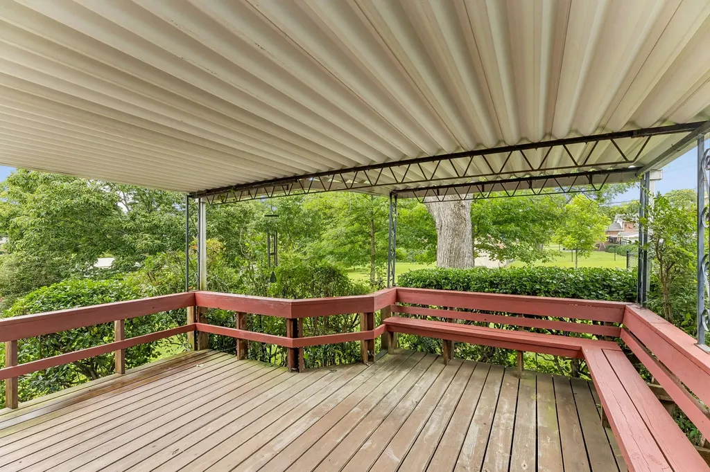 3005 Sheddan Drive Columbia TN 38401