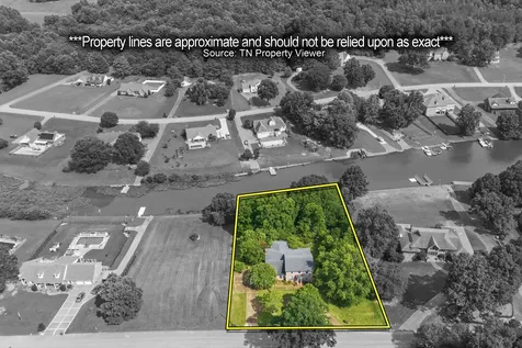 435 Lakeshore Drive Lexington TN 38351