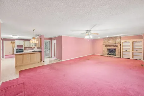 435 Lakeshore Drive Lexington TN 38351