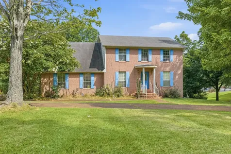 435 Lakeshore Drive Lexington TN 38351