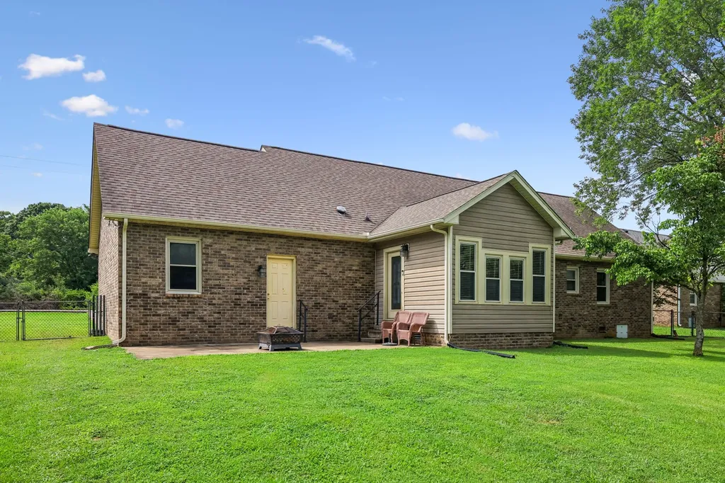 207 Peebles Drive Smyrna TN 37167