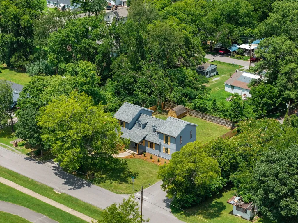 698 Chambers Street Gallatin TN 37066