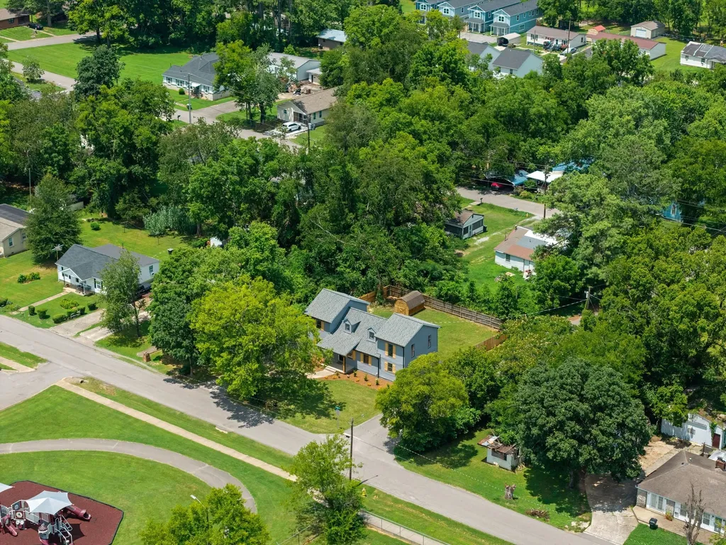 698 Chambers Street Gallatin TN 37066