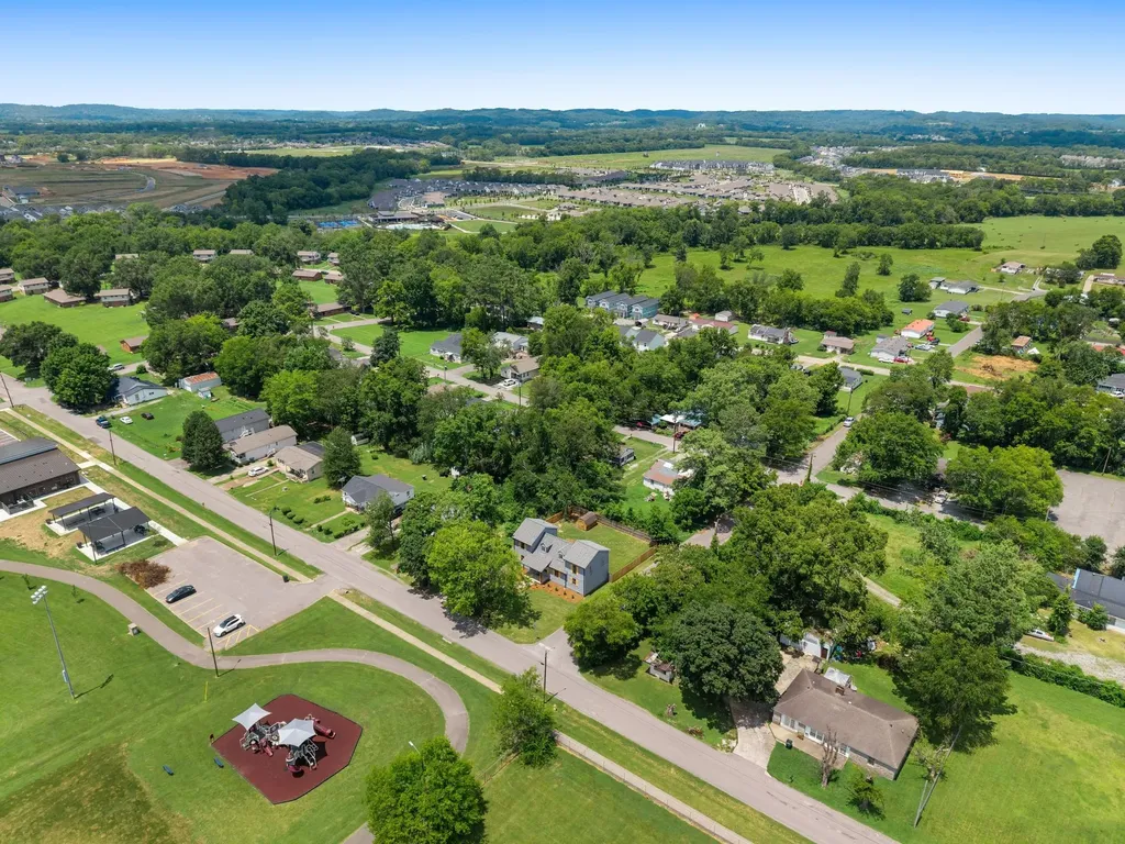 698 Chambers Street Gallatin TN 37066