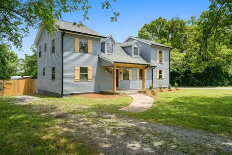 698 Chambers Street Gallatin TN 37066
