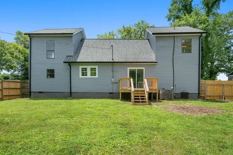 698 Chambers Street Gallatin TN 37066