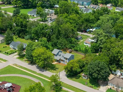 698 Chambers Street Gallatin TN 37066