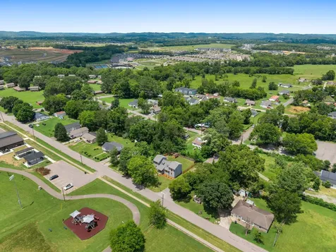 698 Chambers Street Gallatin TN 37066