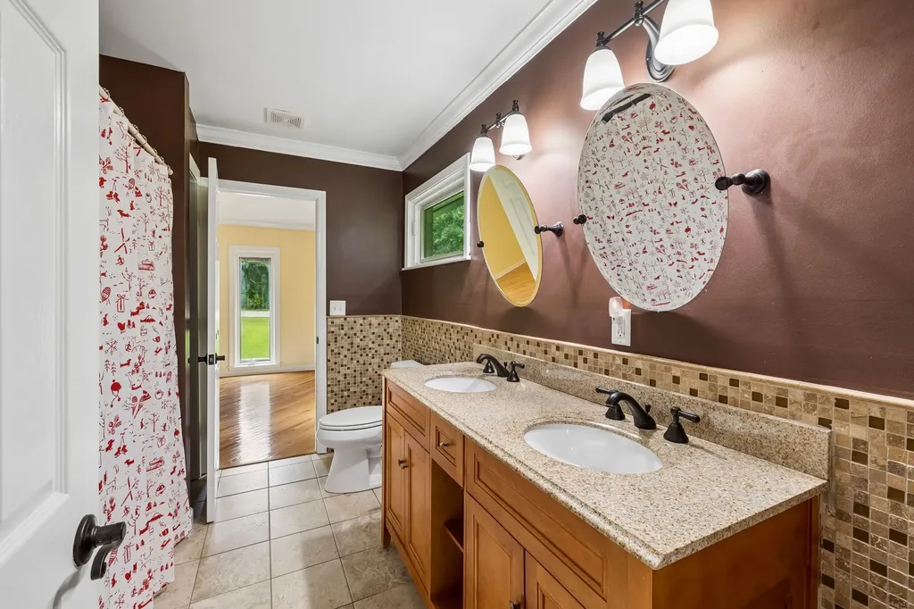 702 Wilson Pike Brentwood TN 37027