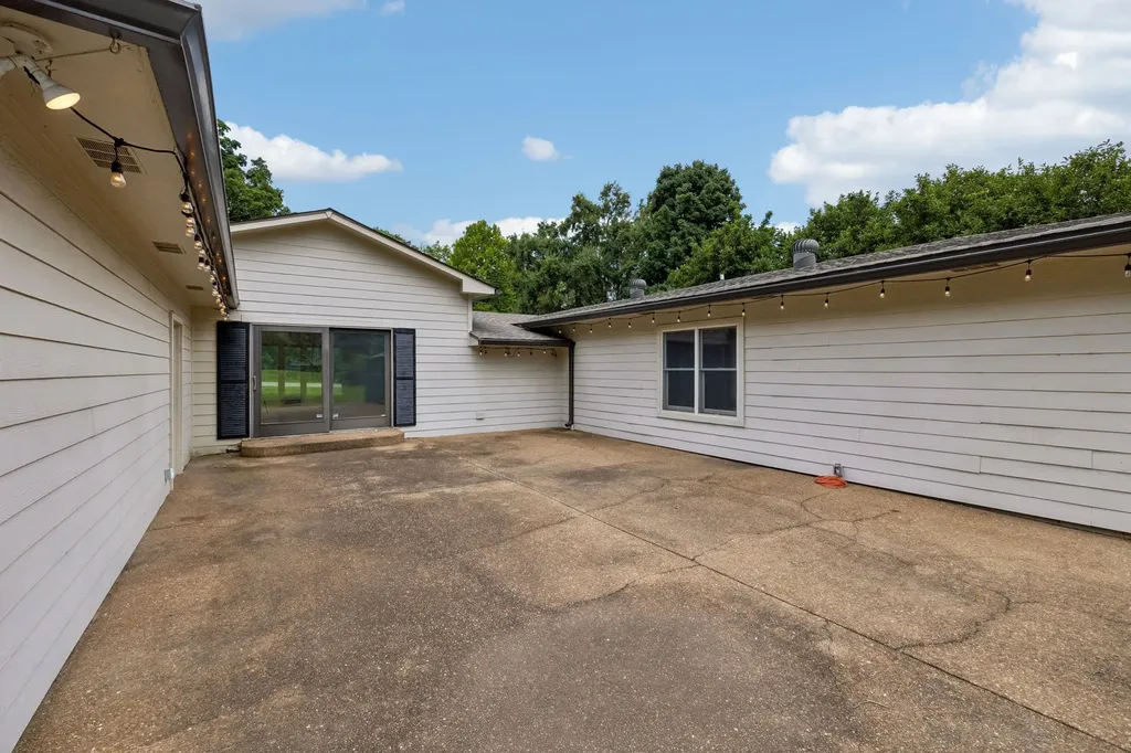 702 Wilson Pike Brentwood TN 37027