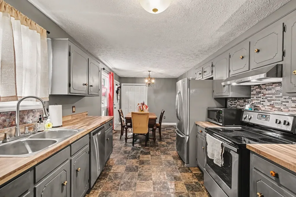 606 Fairgrounds Court Lebanon TN 37087
