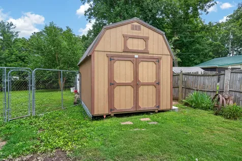 3690 Shady Oak Circle Cookeville TN 38501