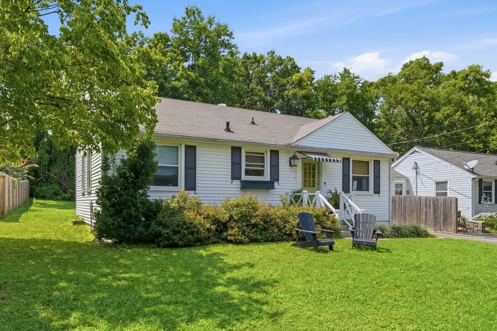 5625 Meadowcrest Lane Nashville TN 37209